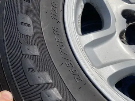 Комплект зимние шины с дисками 265/70/16 265/70R16 Hankook. за 180 000 тг. в Алматы – фото 7