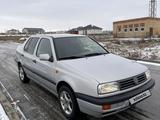 Volkswagen Vento 1993 годаfor3 000 000 тг. в Актобе