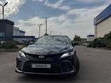 Toyota Camry 2023 года за 18 200 000 тг. в Шымкент