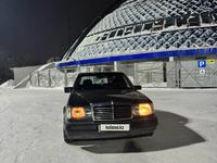 Mercedes-Benz E 280 1993 годаүшін2 500 000 тг. в Караганда