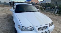 Hyundai Sonata 1998 года за 750 000 тг. в Атырау – фото 2