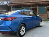 Hyundai Accent 2021 года за 7 400 000 тг. в Усть-Каменогорск – фото 2