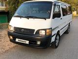 Toyota Hiace 2001 годаүшін4 000 000 тг. в Алматы