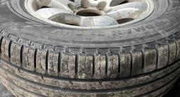 Родные диски с резиной от Прадо 120 резона Nokian nordman за 220 000 тг. в Уральск – фото 2