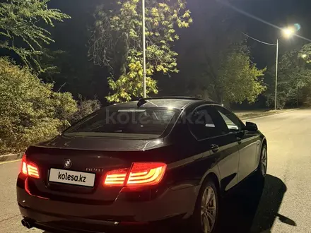 BMW 528 2010 года за 9 460 000 тг. в Алматы – фото 15