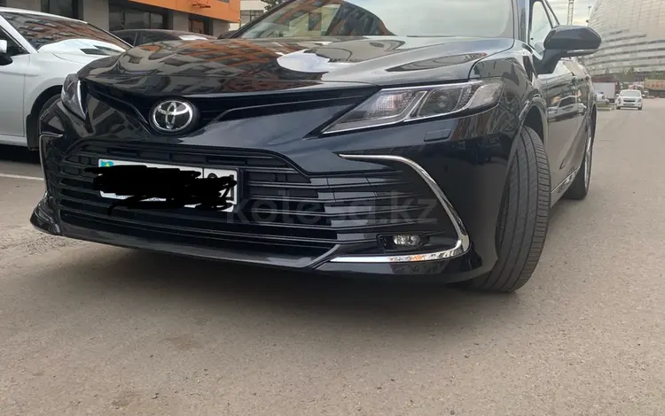 Toyota Camry 2023 годаfor16 900 000 тг. в Астана