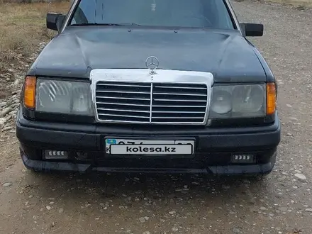 Mercedes-Benz E 200 1990 года за 900 000 тг. в Тараз