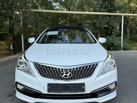 Hyundai Grandeur 2015 года за 9 300 000 тг. в Алматы – фото 2