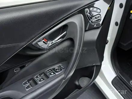 Hyundai Grandeur 2015 года за 9 300 000 тг. в Алматы – фото 16
