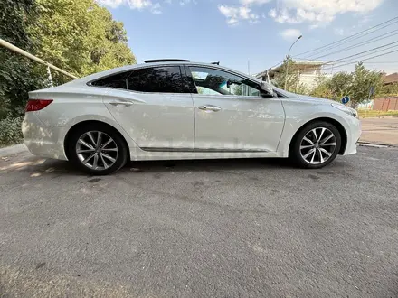 Hyundai Grandeur 2015 года за 9 300 000 тг. в Алматы – фото 5