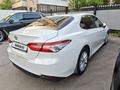 Toyota Camry 2021 года за 13 900 000 тг. в Алматы – фото 16