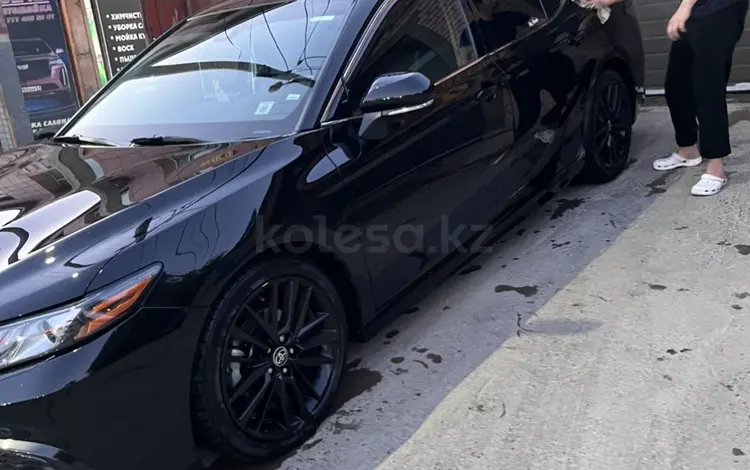 Toyota Camry 2021 года за 14 500 000 тг. в Кызылорда