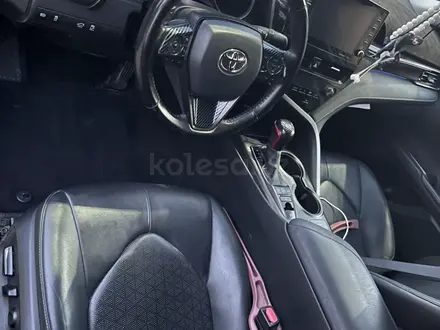 Toyota Camry 2021 года за 14 500 000 тг. в Кызылорда – фото 10