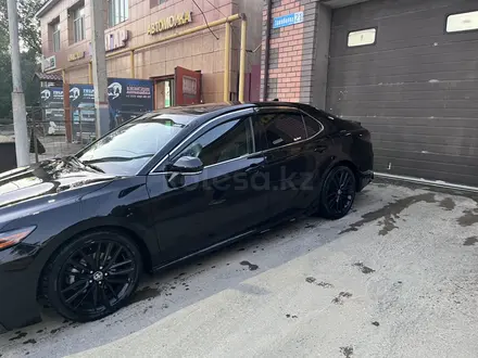 Toyota Camry 2021 года за 14 500 000 тг. в Кызылорда – фото 16