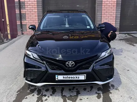 Toyota Camry 2021 года за 14 500 000 тг. в Кызылорда – фото 6