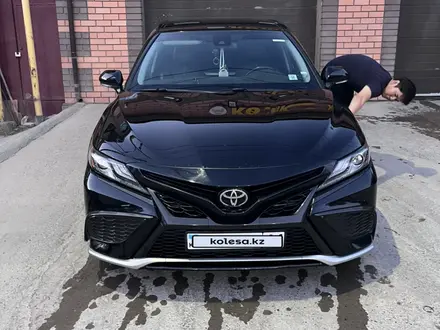 Toyota Camry 2021 года за 14 500 000 тг. в Кызылорда – фото 5
