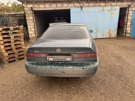 Toyota Camry 1999 года за 3 200 000 тг. в Актау – фото 4