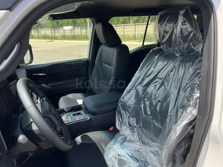 Toyota Land Cruiser Prado Comfort+ 2025 года за 32 490 000 тг. в Актобе – фото 6