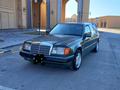 Mercedes-Benz E 200 1992 годаfor1 200 000 тг. в Туркестан