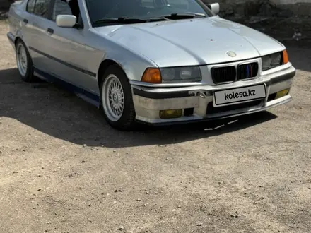 BMW 328 1998 года за 1 780 000 тг. в Астана – фото 3