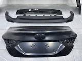 Бампер задний + крышка багажник Toyota Camry 70 и 75 NEW ORIGINAL за 10 000 тг. в Алматы
