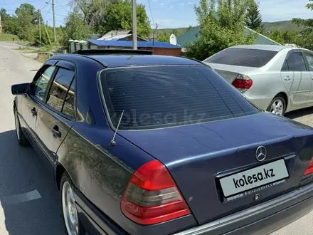 Mercedes-Benz C 180 1995 года за 2 000 000 тг. в Усть-Каменогорск – фото 5