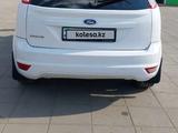 Ford Focus 2010 года за 3 500 000 тг. в Актобе – фото 2