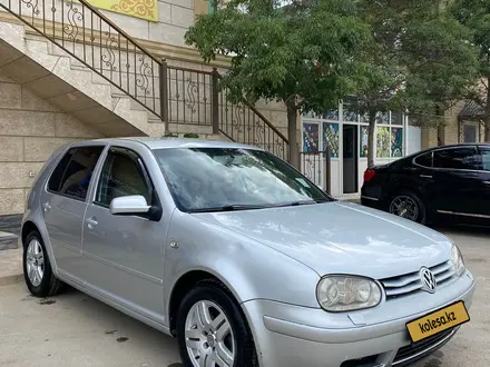 Volkswagen Golf 2003 года за 2 500 000 тг. в Актау – фото 4