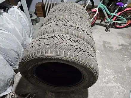 Зимние шипованные шины Nokian Hakkapelita 8 SUV 265/60 R18 за 10 000 тг. в Семей – фото 3