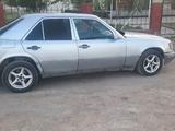 Mercedes-Benz E 220 1993 года за 900 000 тг. в Шу – фото 2