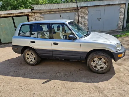 Toyota RAV4 1998 годаүшін4 000 000 тг. в Уральск – фото 3