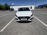 Hyundai i30 2023 года за 8 350 000 тг. в Караганда