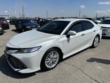 Toyota Camry 2019 года за 16 500 000 тг. в Тараз – фото 2