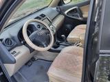 Toyota RAV4 2010 года за 8 000 000 тг. в Усть-Каменогорск – фото 2
