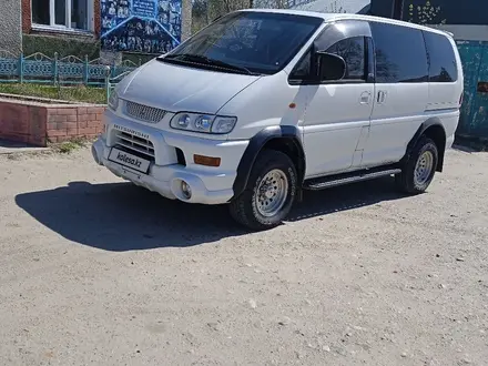 Mitsubishi Delica 2006 годаүшін5 500 000 тг. в Семей – фото 2