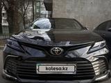 Toyota Camry 2022 года за 18 200 000 тг. в Алматы – фото 5