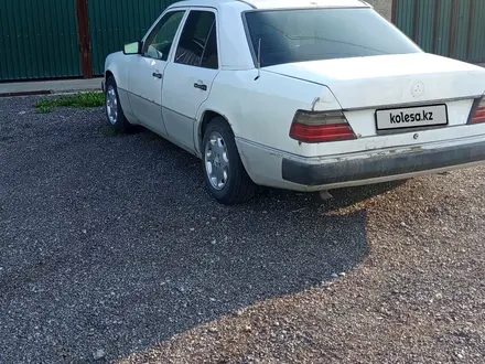 Mercedes-Benz E 230 1991 года за 1 000 000 тг. в Шымкент – фото 4