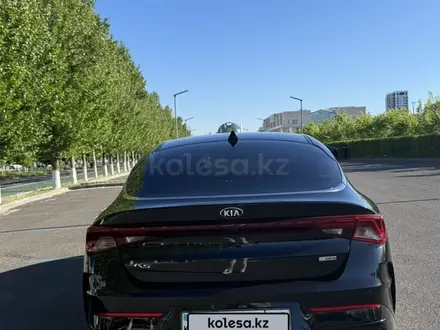 Kia K5 2021 года за 11 000 000 тг. в Астана – фото 2