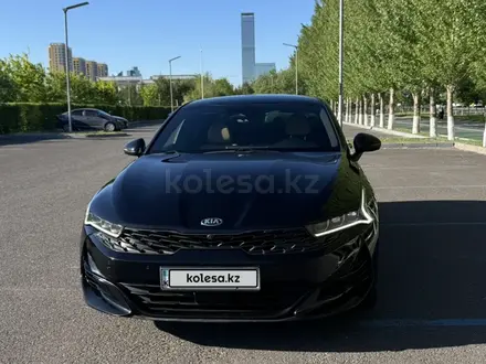 Kia K5 2021 года за 11 000 000 тг. в Астана