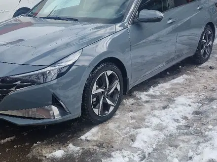 Hyundai Elantra 2021 года за 9 700 000 тг. в Алматы