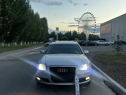 Audi A8 2005 года за 4 500 000 тг. в Астана