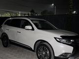 Mitsubishi Outlander 2015 года за 9 500 000 тг. в Алматы