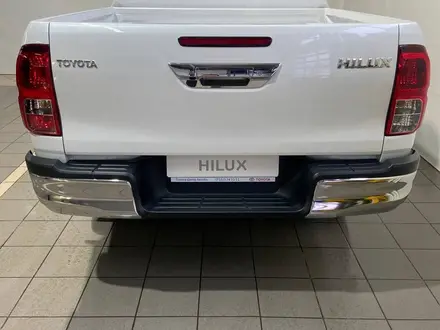 Toyota Hilux Elegance 2023 года за 25 430 000 тг. в Актобе – фото 9