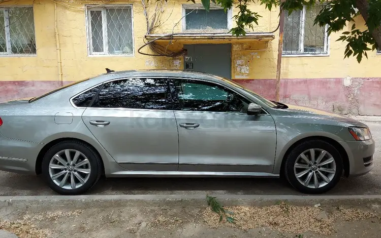 Volkswagen Passat 2012 годаүшін6 200 000 тг. в Атырау