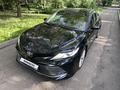 Toyota Camry 2018 годаүшін13 500 000 тг. в Алматы – фото 2