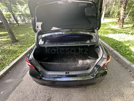 Toyota Camry 2018 года за 13 500 000 тг. в Алматы – фото 7