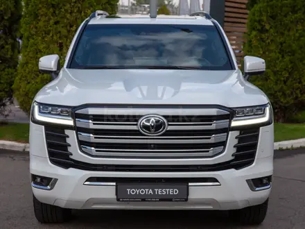 Toyota Land Cruiser Premium+ 2024 года за 58 500 000 тг. в Алматы – фото 6