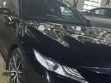 Toyota Camry 2021 года за 17 500 000 тг. в Актобе