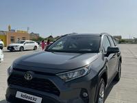 Toyota RAV4 2019 года за 15 000 000 тг. в Актау