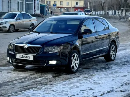 Skoda Superb 2012 года за 4 500 000 тг. в Жезказган – фото 2